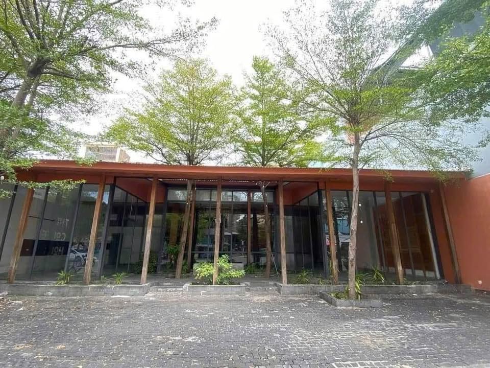 Mặt Bằng Kinh Doanh 650m² Ngay Ngã 5 Đà Nẵng - Giá 120 Triệu