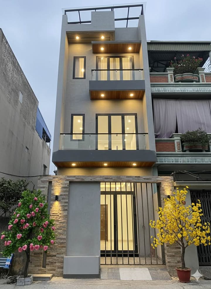 Nhà 4 Tầng 55.8m² View Hồ Bãi Viên, Nam Định - Ô Tô Đỗ Cửa