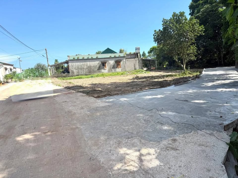 Đất Nền Móng Cái 102m² - Sổ Đỏ Chính Chủ, Vị Trí Đắc Địa