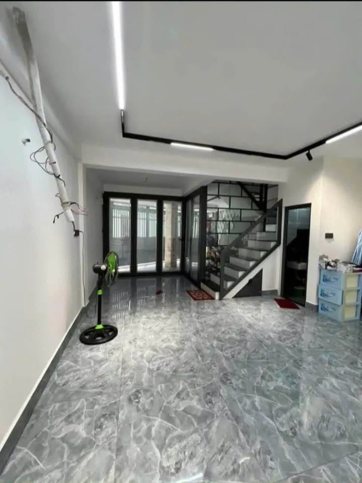 Mặt bằng KD 50m² Âu Dương Lân, Q8 - Sẵn Máy Lạnh, Hẻm Xe Hơi