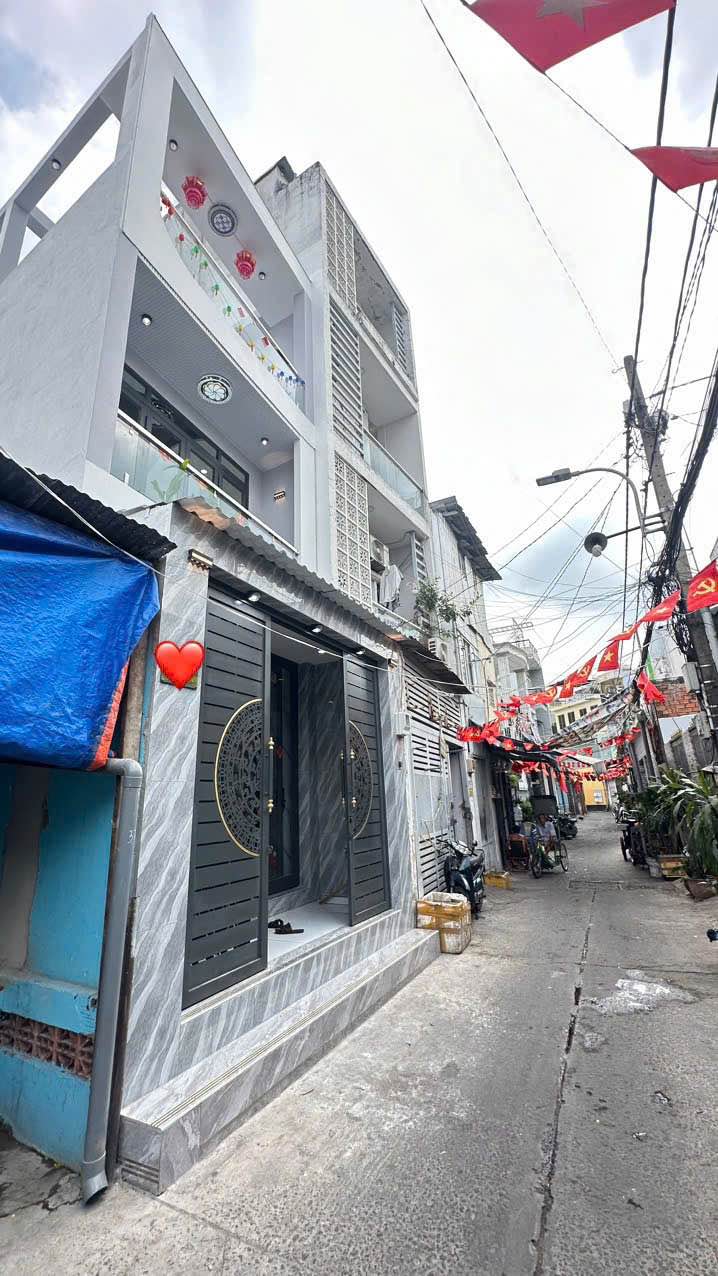 Nhà Bà Hom Quận 6 - 7.8 Tỷ, 5PN, Sổ Hồng Riêng