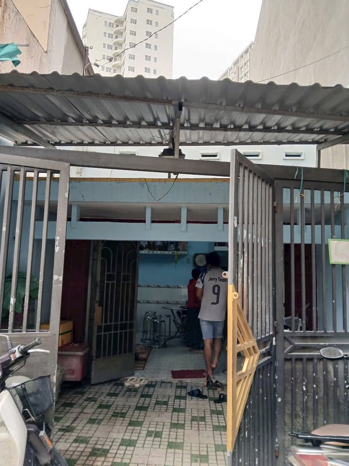 Nhà Hẻm 4m Tân Hoà Đông Q6 - 84m² - 5.9 Tỷ - Sẵn Sàng Xây Mới