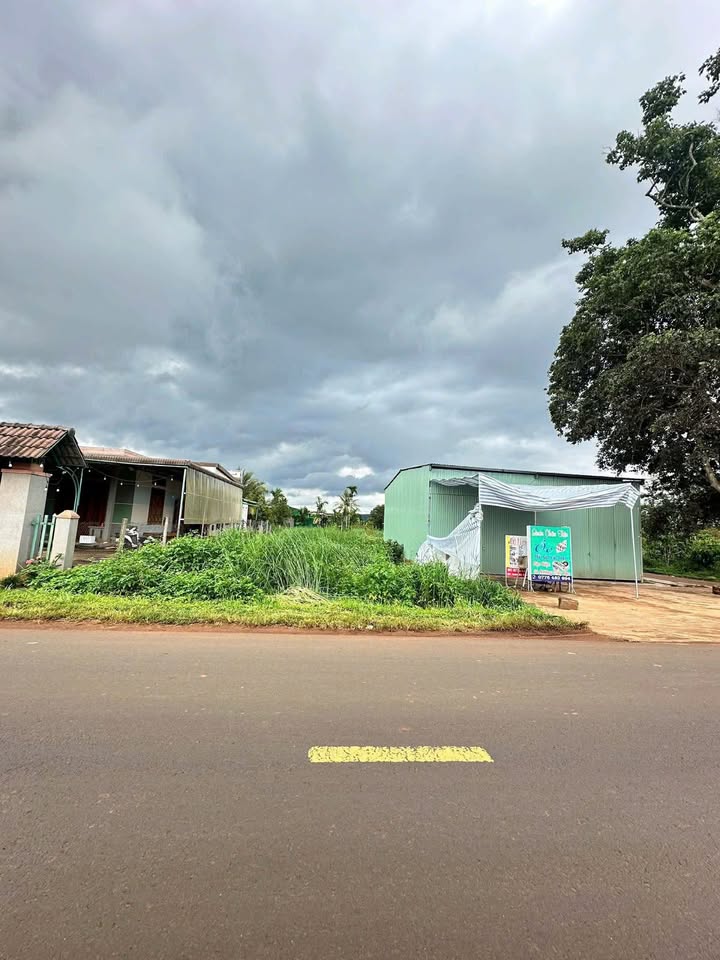 Đất nền Ea Kar 250m² - Sổ đỏ chính chủ, mặt tiền Quốc lộ!