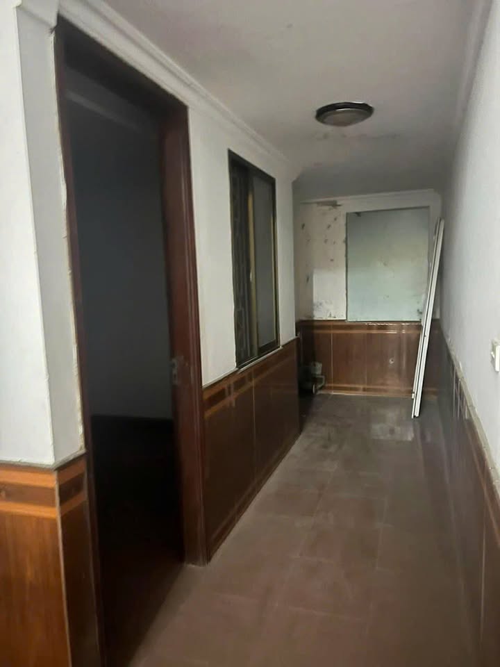 Nhà Mặt Tiền Lê Ninh, TP Vinh - 100m², 12 Triệu/Tháng, Đỗ Ô Tô