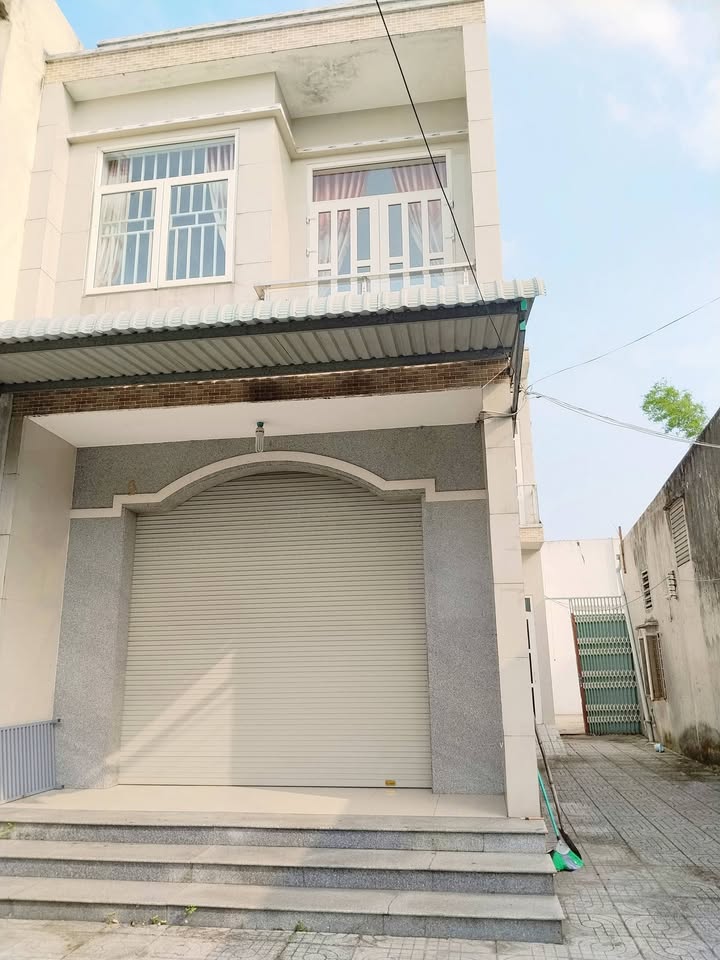 Bán Gấp Nhà SHR Hóc Môn 132m² - 6PN, 2 Tỷ Bớt Lộc