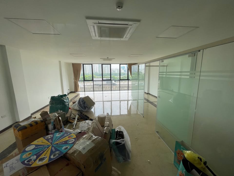 Cho thuê văn phòng 40m² Khuất Duy Tiến, Thanh Xuân - Giá 8 triệu/tháng