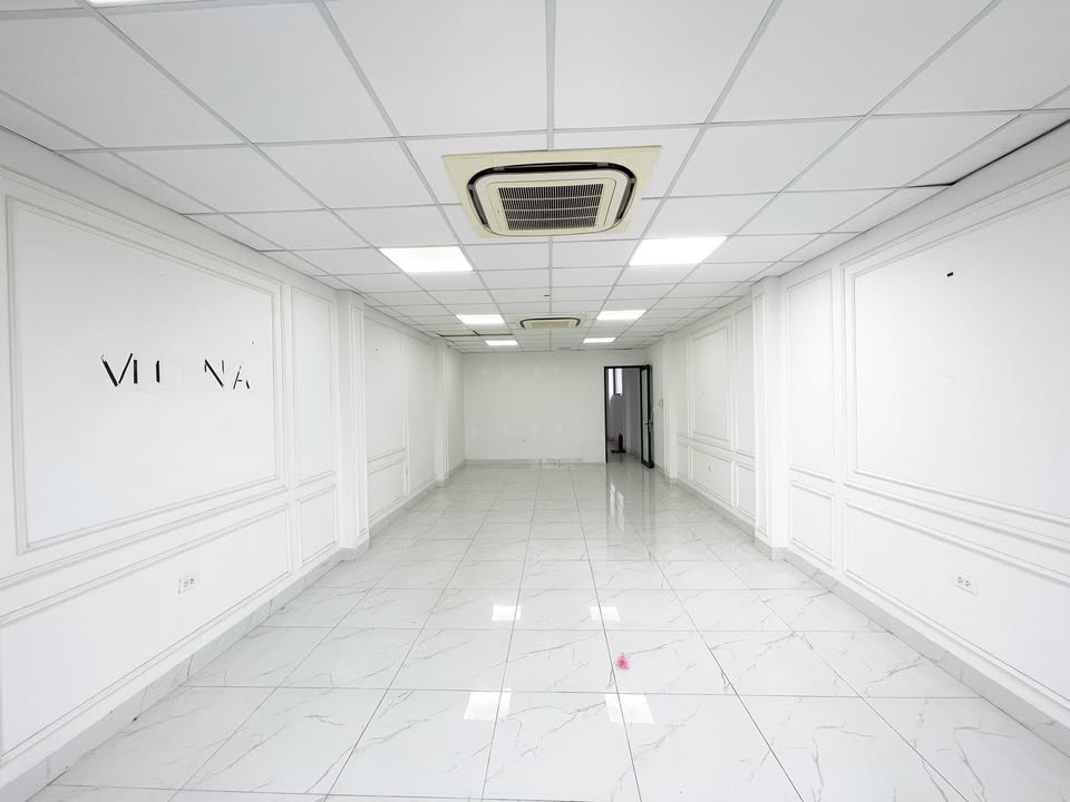 Cho thuê văn phòng 60m² mặt đường Thượng Đình, Thanh Xuân - Sẵn sàng làm việc