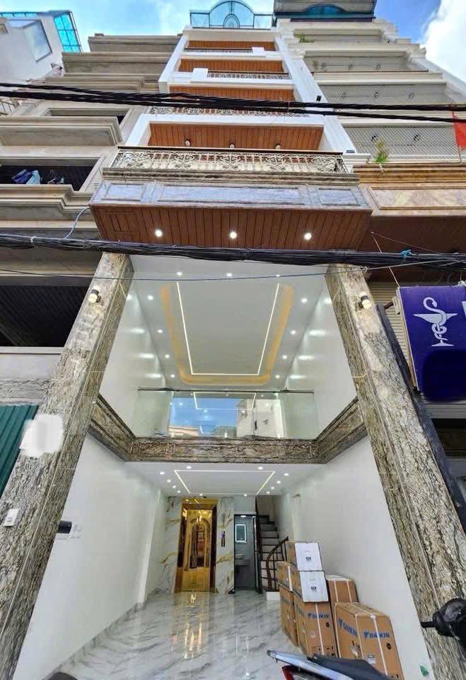 Nhà phố Tây Hồ 61m² 8 tầng - Mặt tiền kinh doanh, Sổ hồng sẵn