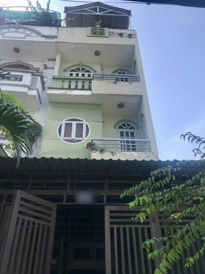 Nhà Mã Lò Bình Tân 80m² giá 6.9 tỷ - Ô tô vào tận nhà!