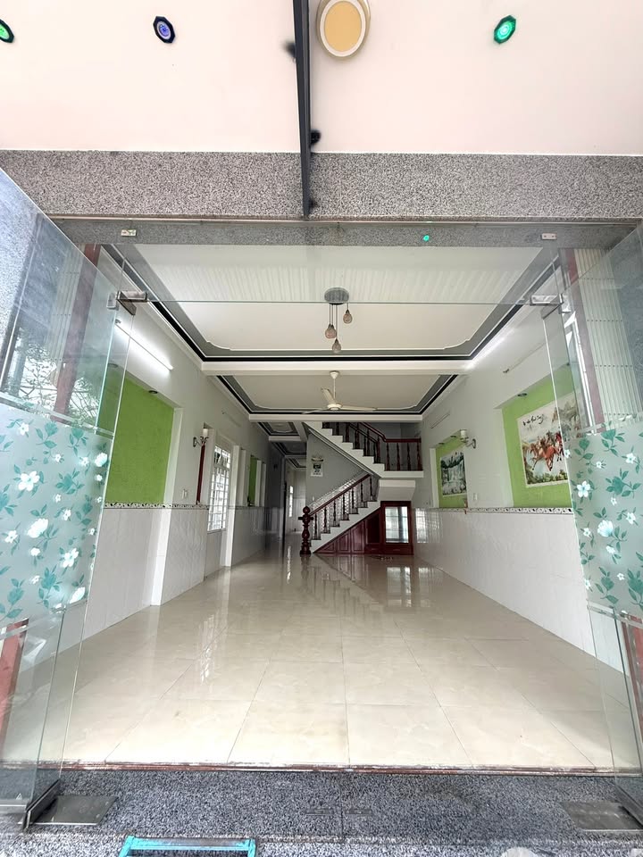 Nhà Mặt Tiền Hùng Vương Phú Đông 128m² - Giá Thỏa Thuận