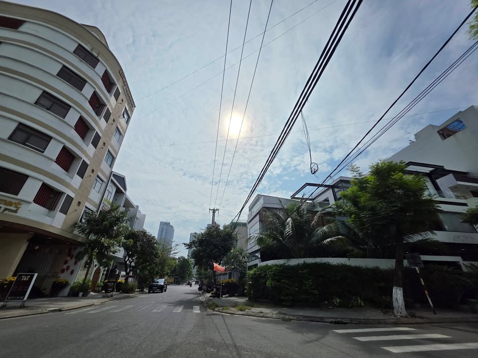 Nhà Góc 2 Mặt Tiền Mỹ An, Đà Nẵng - 110m², 21 Tỷ, Sát Vương Thừa Vũ