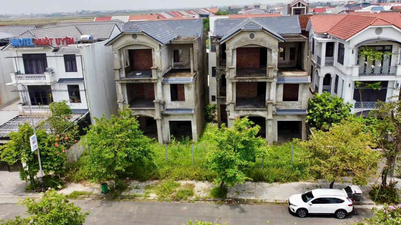 Cặp Biệt Thự Green City Huế 504m² - Đối Diện Hồ Sen Sang Trọng