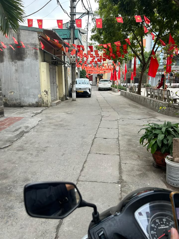 Nhà Riêng Kim Đồng, Hai Bà Trưng 60m² - Ô tô vào tận nhà, sẵn sàng ở!