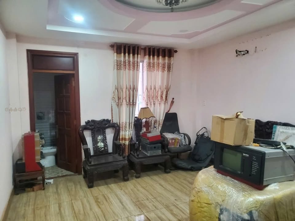 Nhà Nguyên Căn Bình Thạnh 80m² - Sẵn Sàng Làm Việc Ngay!