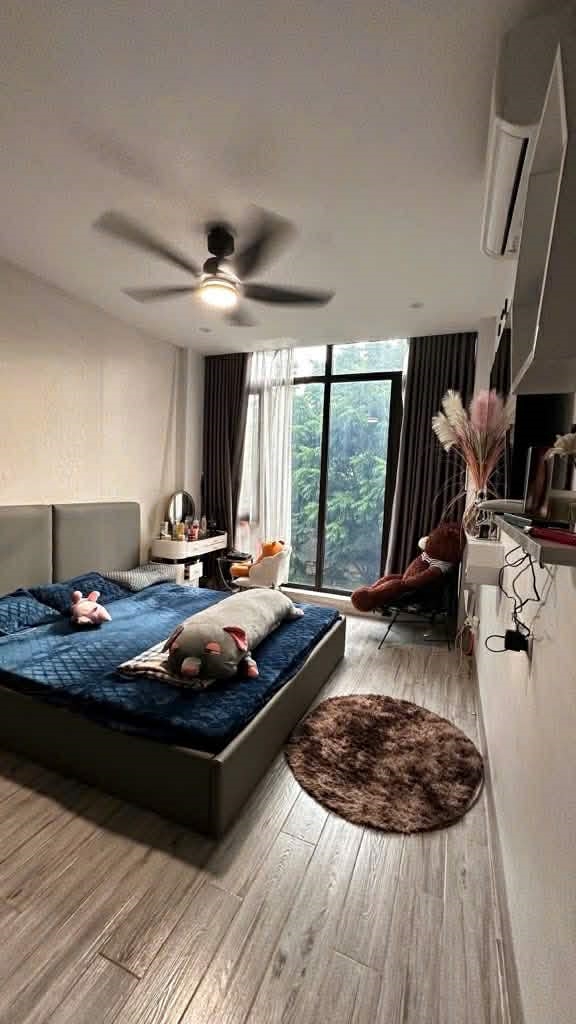 Nhà Phố Vũ Đức Thận, Long Biên, 52m², 5 Tầng, Ô Tô Tránh - 14 Tỷ