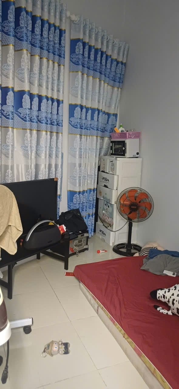 Nhà Lô Góc 3 Tầng Hẻm Xe Hơi Bình Tân - 2.7 Tỷ