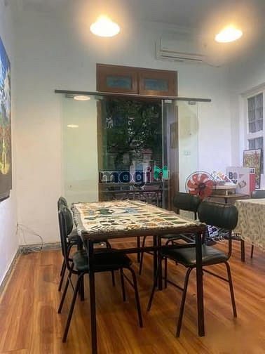 Nhà riêng Hoa Bằng, Cầu Giấy 240m² - Ô tô vào tận nhà!