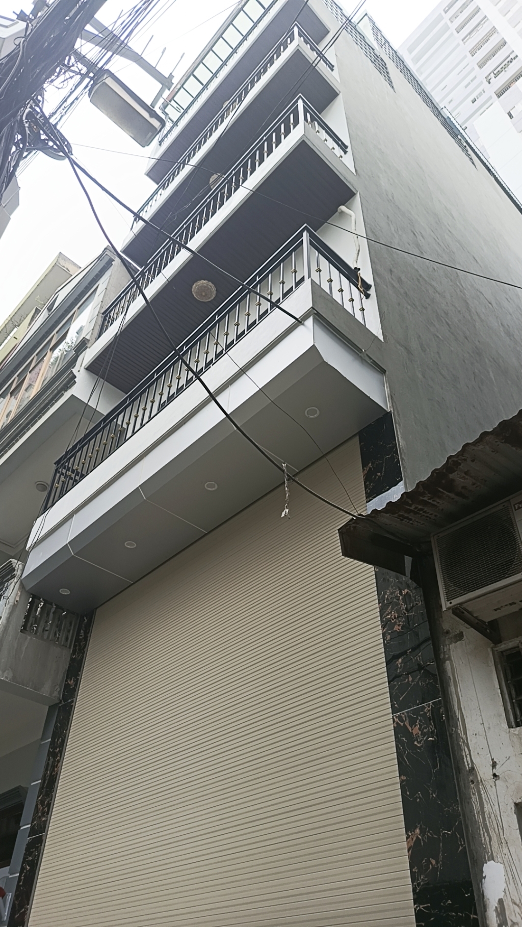 Nhà riêng Hoàng Mai 55m² giá 18.1 tỷ - Ô tô vào tận nhà!