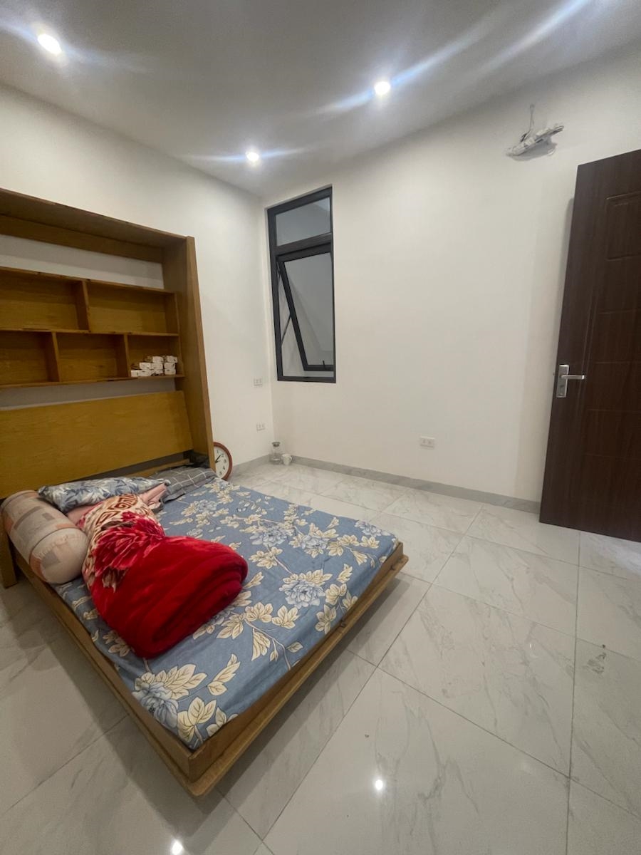 Nhà Phố Đội Cấn 40m² 5 Tầng, Gần Ô Tô - 11.5 Tỷ