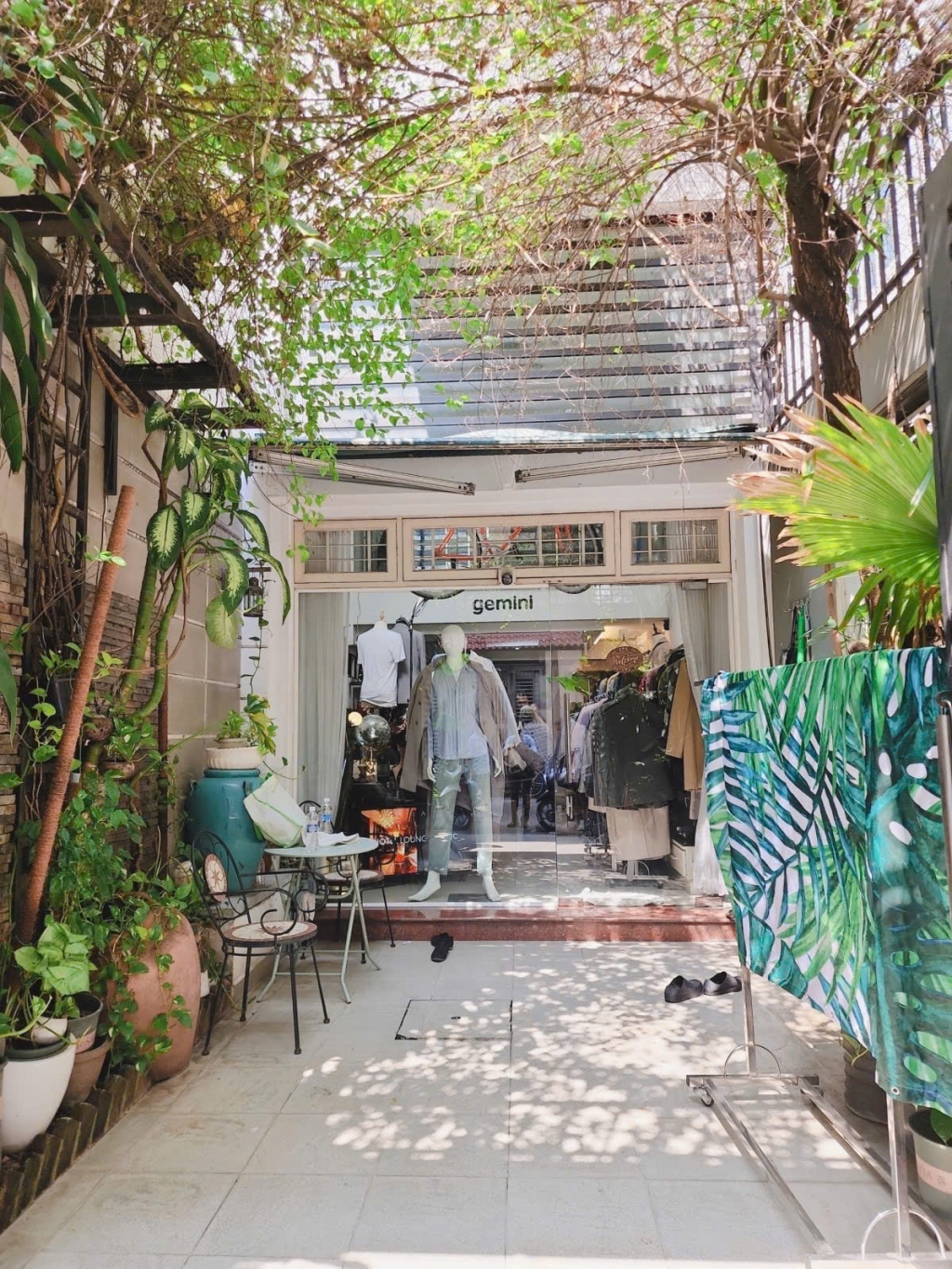 Nhà Riêng Nguyễn Bỉnh Khiêm Q1 65m² 25.5 Tỷ - Ô Tô Vào Tận Nhà!