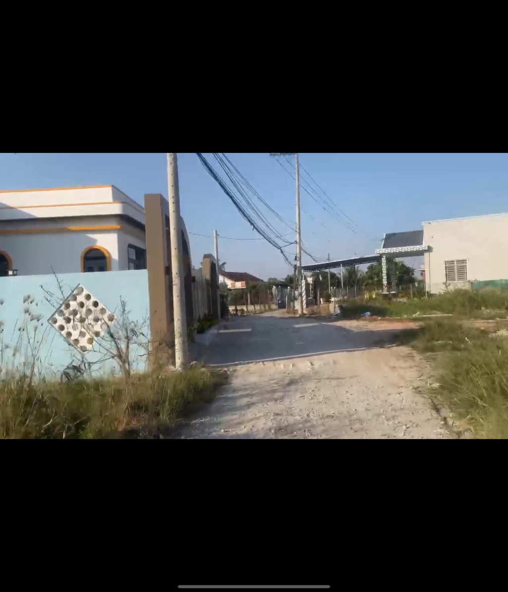 Bán đất nền Long An 135m² - Sổ hồng thổ cư, oto vào tận nơi