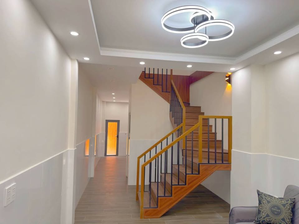 Nhà riêng Đà Lạt 50m² giá 5.9 tỷ - Chính chủ bán, sẵn sàng ở ngay!