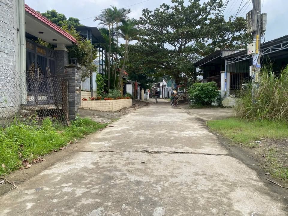 Đất Nền Cẩm Sa 145m² - Ngay Cổng KCN, Giá 2.2 Tỷ