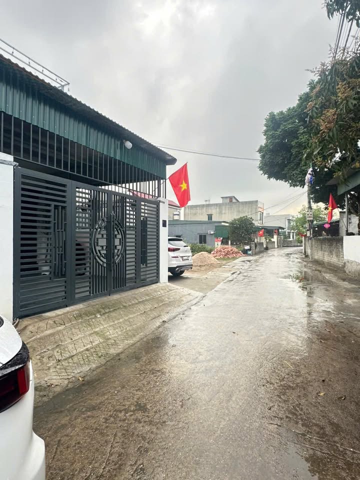 Đất Nền Thanh Sơn, Uông Bí 100m² - Sổ Đỏ Sẵn Sàng, Gần Bệnh Viện