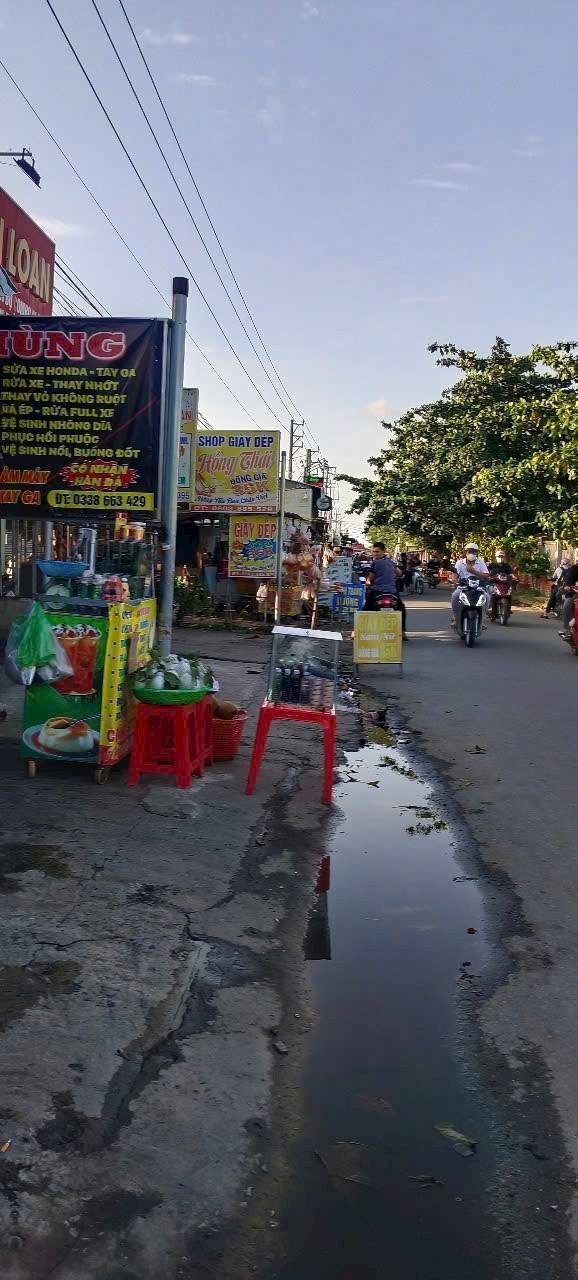 Mặt tiền KCN Giao Long 180m² - Kinh doanh sầm uất, giá 3.9 tỷ