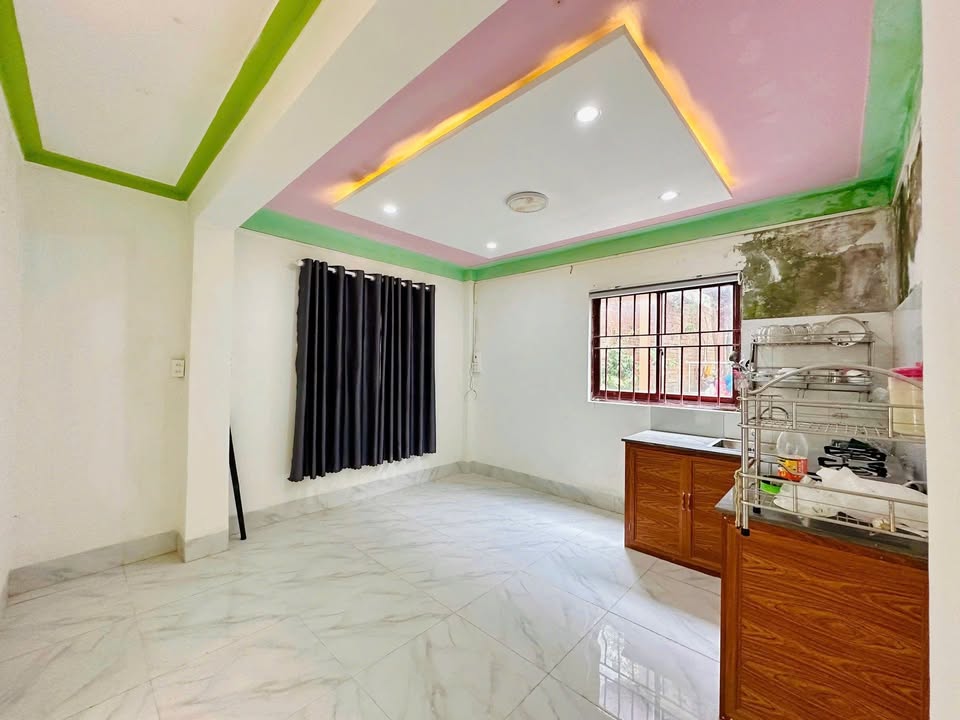 Nhà 44m² Hẻm Rộng Gần Solrise Quy Nhơn - Giá 920 Triệu