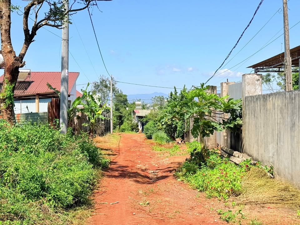 Đất nền 235m² Phường Yên Thế, Pleiku - Sổ đỏ chính chủ, giá 1 tỷ