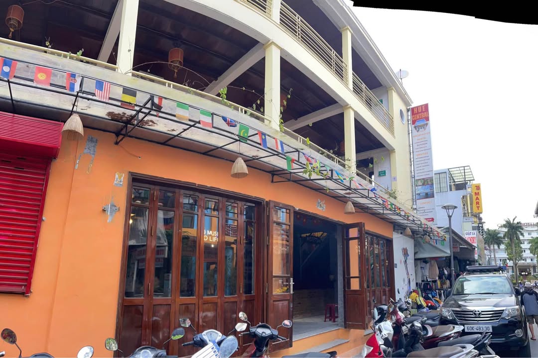 Cho thuê nhà 3 tầng mặt tiền Phố Tây, Huế - 381m² kinh doanh lý tưởng