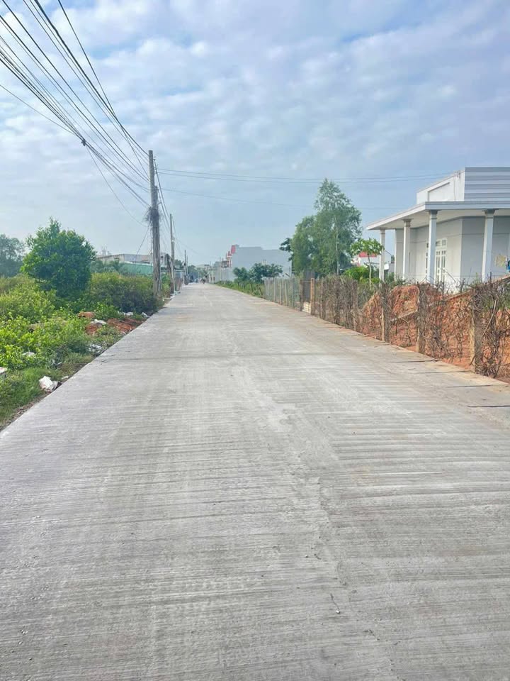 Đất nền Hàm Thắng 200m² giá 1.9 tỷ - Sổ đỏ chính chủ!