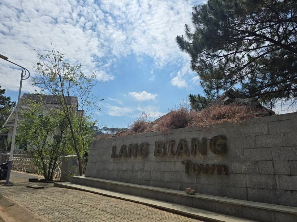 Đất Mặt Tiền Bidoup Đà Lạt 106m² - Sổ Hồng Riêng Giá 3.99 Tỷ