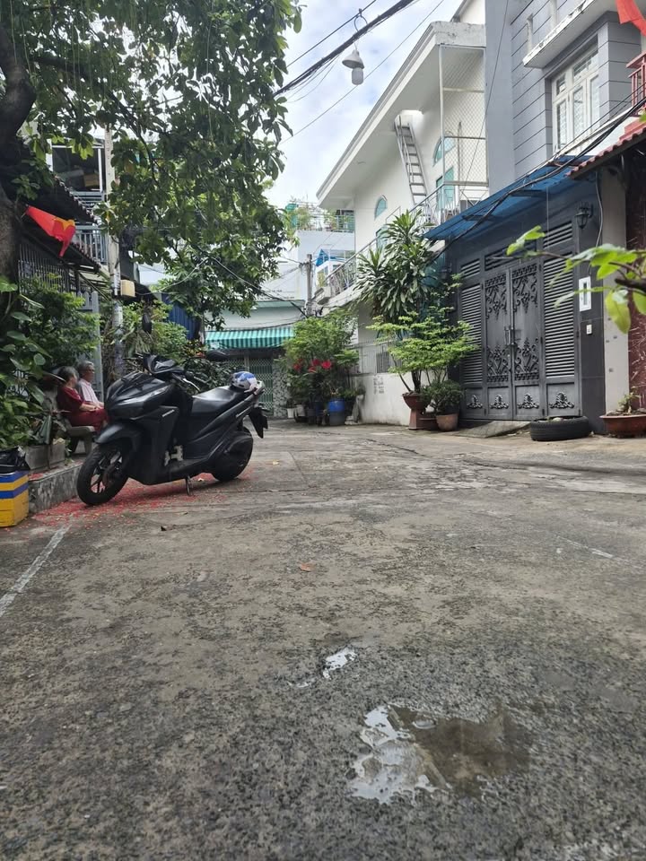 Nhà hẻm ô tô 89m² Phường 11 Gò Vấp - Sổ hồng riêng, 3PN, hướng Tây