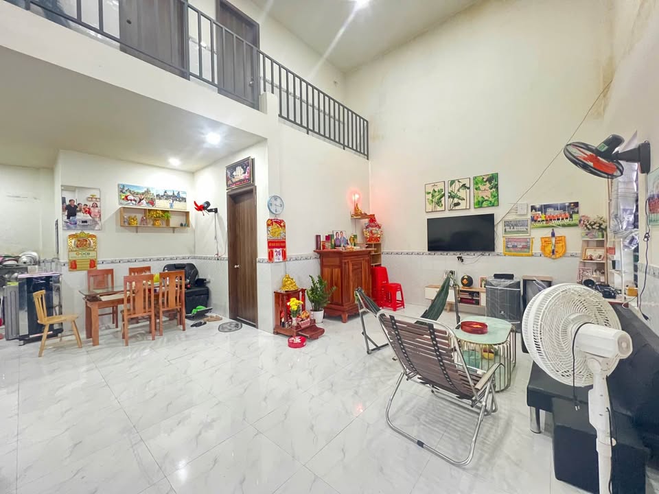 Nhà 1 Trệt 1 Lửng KDC Nguyễn Bỉnh Khiêm, Rạch Giá - 76m² Sổ Hồng