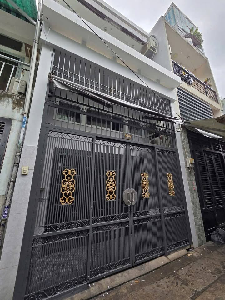 Nhà Riêng Tân Phú 33m² giá 4.6 tỷ - Sẵn sàng ở ngay!