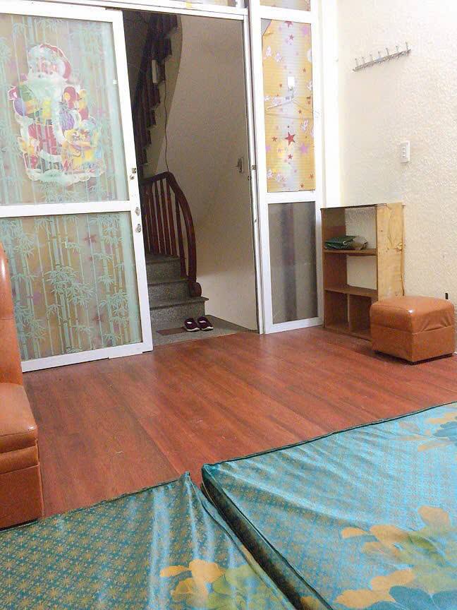 Nhà Cho Thuê 20m² Đường Láng, Gần ĐH Giao Thông - 2.5 Triệu/Tháng