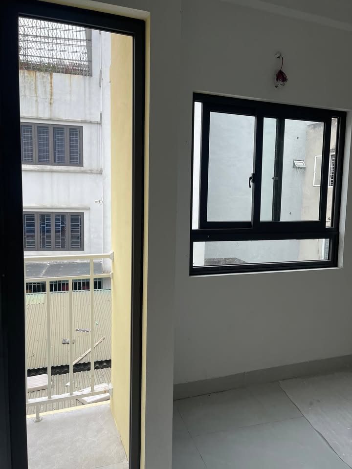 Phòng cho thuê Phố Quan Nhân 18m² - Sẵn sàng vào ở!