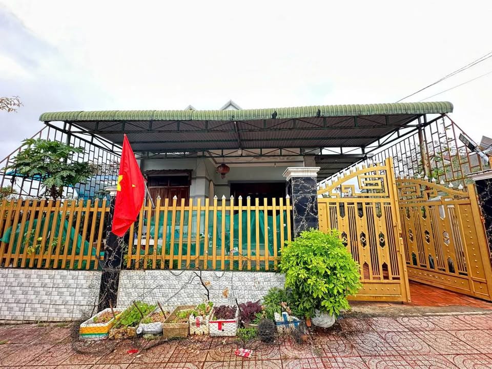 Nhà riêng Đường Kim Đồng Gia Nghĩa 300m² - Sổ hồng sẵn, chính chủ bán!