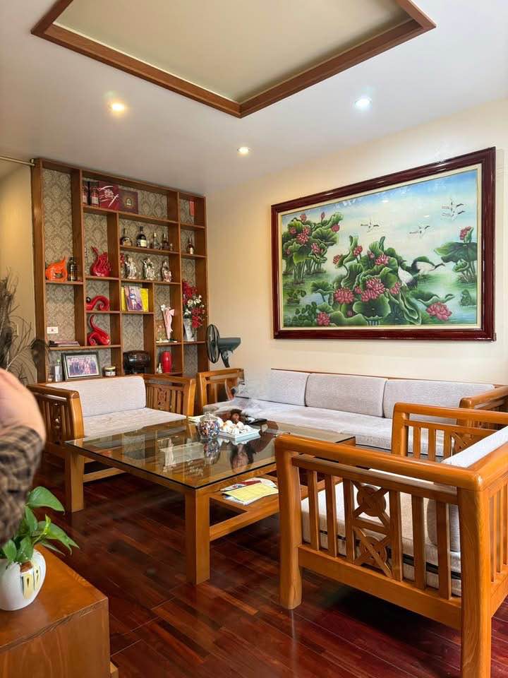 Bán Biệt Thự Mặt Phố Lạc Long Quân, TP. Hải Dương - 126m², View Sông