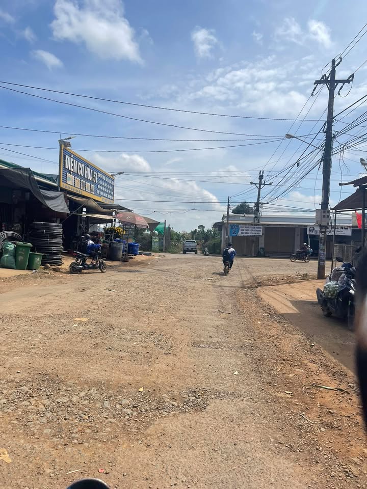 Đất nền Cư Huê Ea Kar 288m² - Kinh doanh sầm uất, sổ đỏ chính chủ!