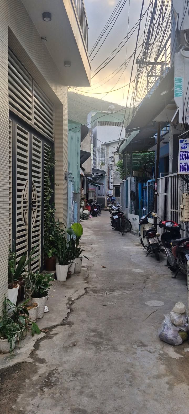 Nhà Trần Phú Quy Nhơn 25m² 1.7 tỷ - Chính chủ bán