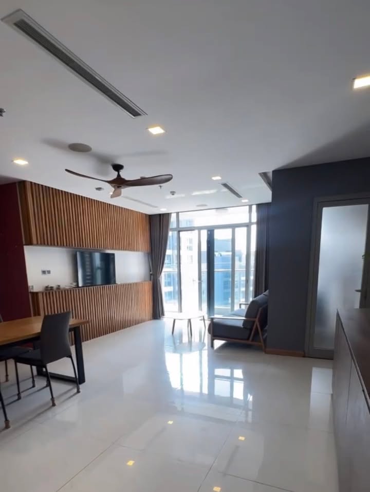 Căn hộ Vinhomes Central Park 140m² 4PN - Giá tốt hiếm có!