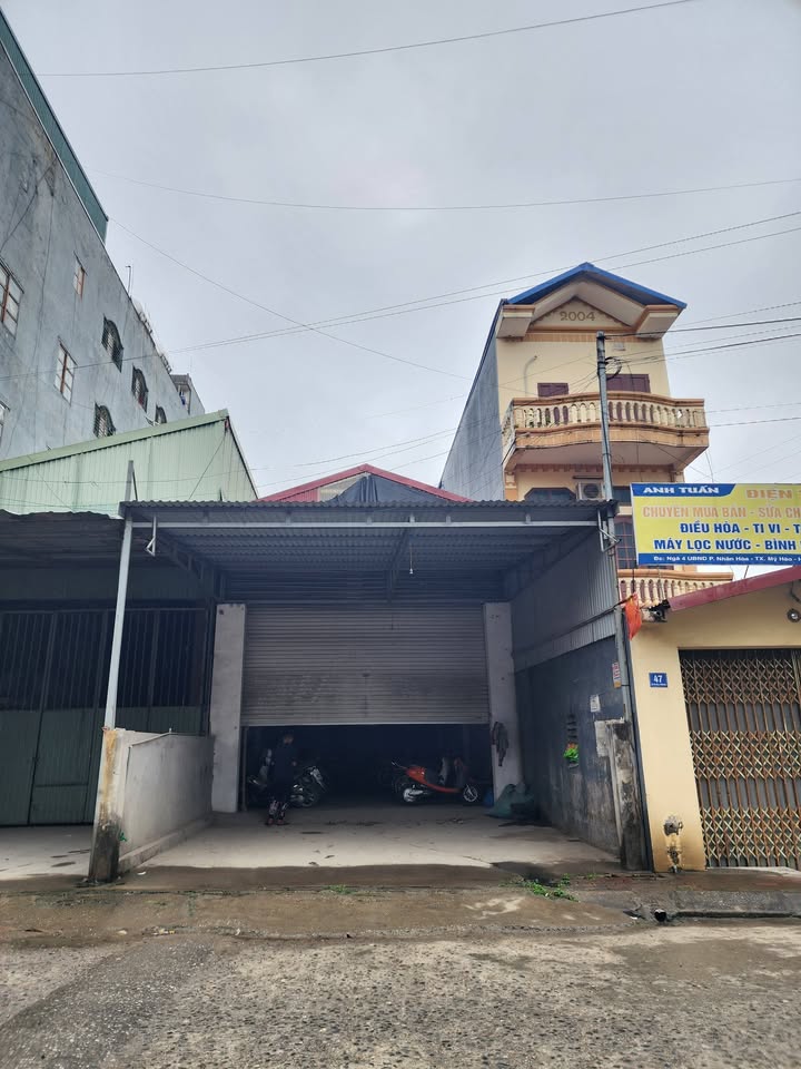 Mặt bằng kinh doanh 180m² đường Đỗ Thế Diên, Mỹ Hào - Sẵn sàng cho thuê