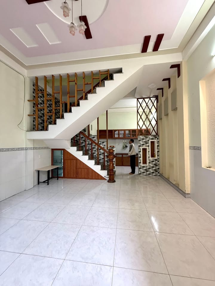 Thuê Nhà Nguyên Căn Quy Nhơn 50m² Giá 5 Triệu - Sẵn Sàng Ở Ngay!