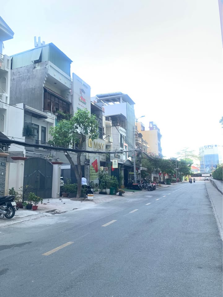 Nhà phố The Vista An Phú 189m² - Vị trí đắc địa kinh doanh!