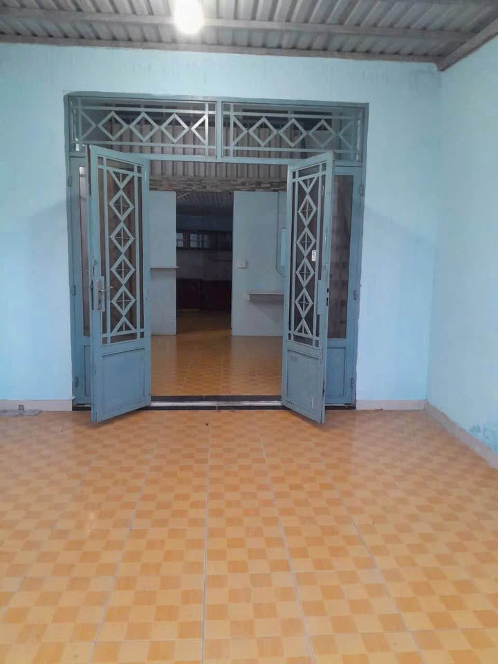 Cho thuê nhà Quận 12 hẻm xe hơi 60m² giá 4.5 triệu - Ở ngay!