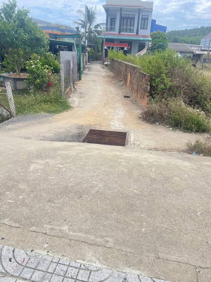 Đất nền Thạnh Đức 2, Đức Phổ - 308m² full thổ cư, sổ đỏ, giá 1.15 tỷ