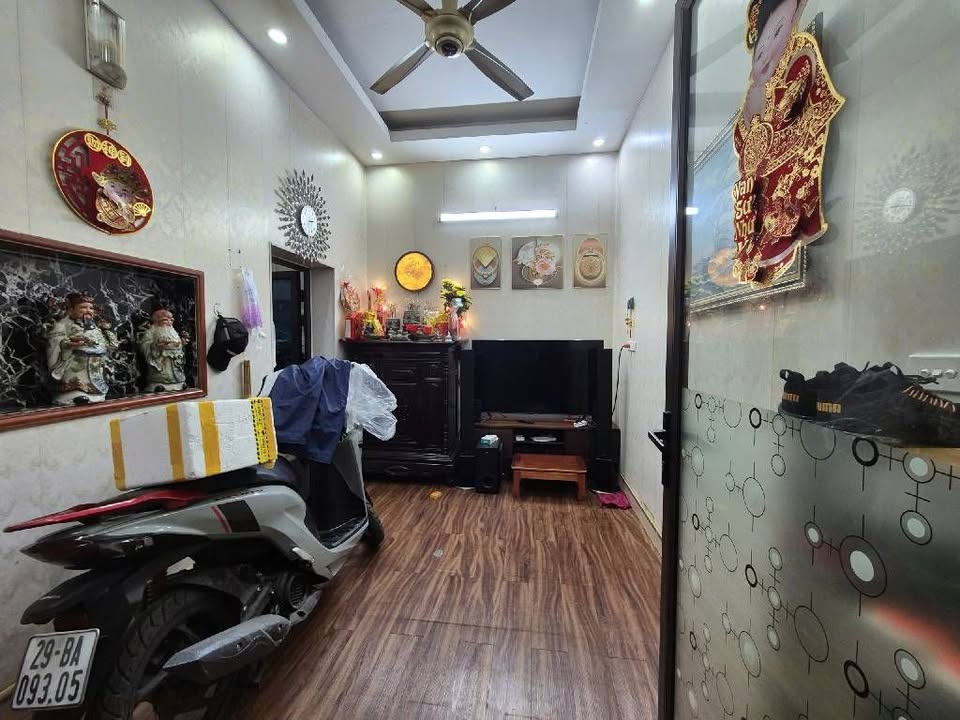 Nhà riêng Thanh Xuân Bắc 22m² giá 2.2 tỷ - Ô tô vào tận nhà!